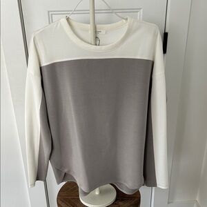 NWT Cable & Gauge Studio Yummy Two-Tone Long Sleeve Top